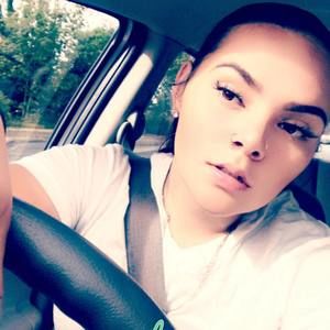 Meet your Posher, April